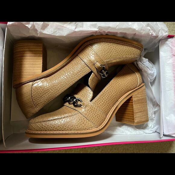 Loafers - Picture 1 of 4